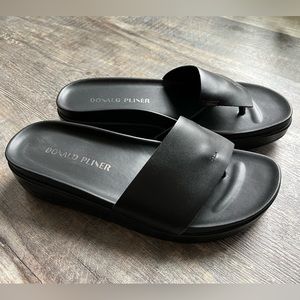 Donald Pliner Black Leather Platform Sandals, Size 8